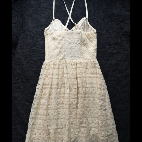 Women's GUESS summer dress - Picture 2 of 2